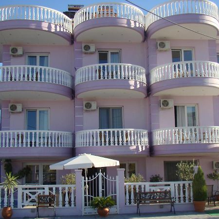 Rainbow Resort Paralía Kültér fotó