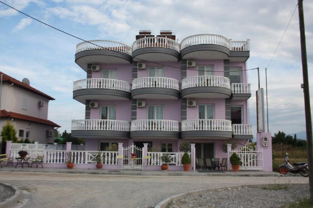 Rainbow Resort Paralía Kültér fotó